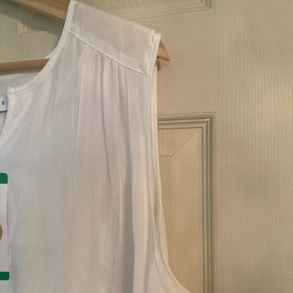 Cristina B White Sleeveless Layered Top - NWT - Picture 3 of 9